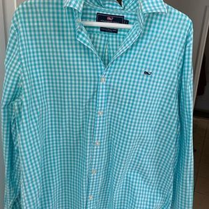 Vineyard vines size L mens button up shirt NWOT